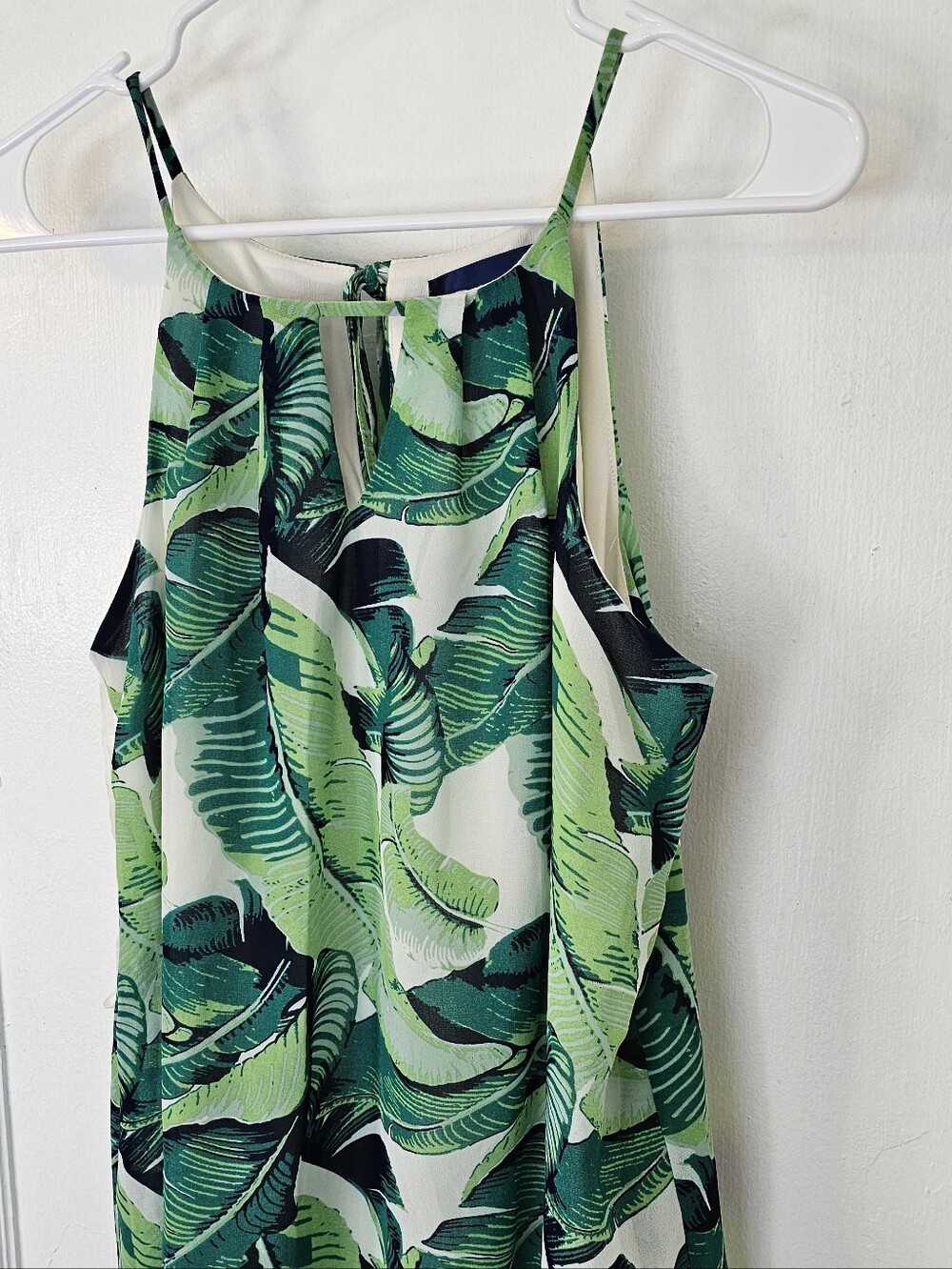 Sexy Leaf Print Tank Top - Picture 9 of 11